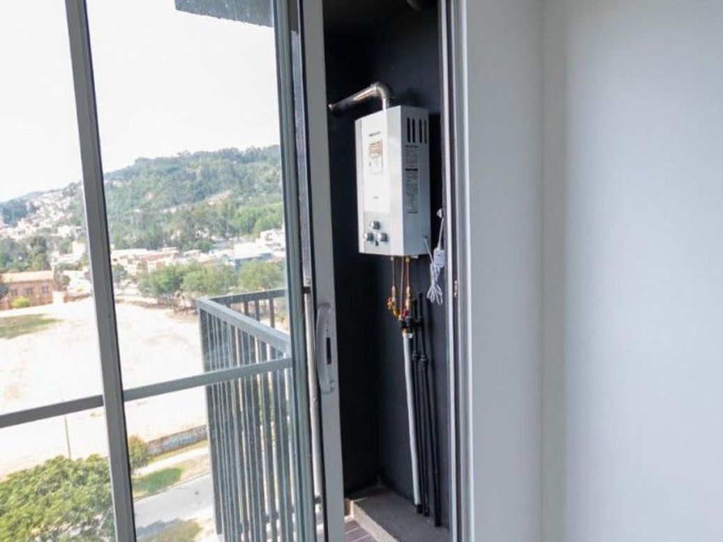 Apartamento de 2 alcobas en venta en Santa Teresa, Bogotá, 45 m² · foto 7 de 14