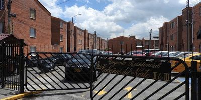 Descubre este encantador apartamento de 3 habitaciones y 1 baño, con una superficie de 55 metros cuadrados en . Su diseño moderno y acogedor te invita a disfrutar de momentos inolvidables en familia. Con una ubicación privilegiada y vistas impresionantes, este hogar es ideal para quienes buscan comodidad y estilo. ¡No pierdas la oportunidad de hacer de este lugar tu nuevo hogar!