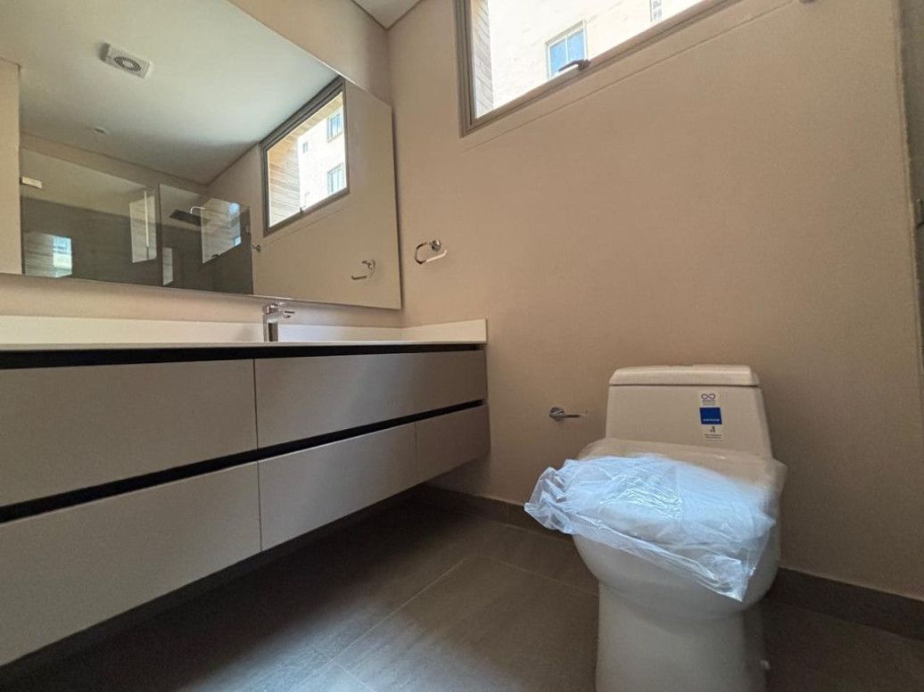 Apartamento de 2 alcobas en venta en Chico Norte Et. Iii, Bogotá, 93 m² · foto 11 de 20