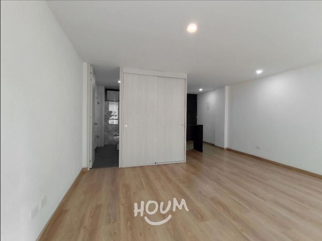 Apartamento de 1 alcoba en venta en Santa Barbara, Bogotá, 33 m² · foto 3 de 20
