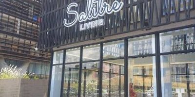 Espectacular apartaestudio en arriendo, ubicado en piso 11 en el barrio José Joaquín Vargas. Cerca de zonas comerciales y transporte público. Al ingresar encontrará una sala comedor con cocina y zona de lavado, pisos en baldosa, muebles en madera, cuenta con instalación para lavadora, una acogedora habitación un baño completo. Cuenta con persianas en habitación y sala, mueble flotante en la sala. Servicios de agua, luz y gas. Cualquier información adicional contáctenos al correo electrónico Lorena.betancur@inmobiliariabogota.com o al teléfono 3175007877. El equipo de Inmobiliaria Bogotá está comprometido a brindar una experiencia de vida excepcional para nuestros clientes desde el momento en que se unen a nuestra comunidad.