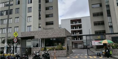 ?✨ 9647FR938  ¡Tu Nuevo Hogar te espera en la localidad de Puente Aranda! ✨? ? Ubicación privilegiada en el barrio Primavera Occidental, con todo lo que necesitas para vivir cómodo y seguro.

✅ 3 habitaciones para tu comodidad
✅ Cocina estilo americano moderna y funcional
✅ Zona de lavandería y áreas sociales
✅ Torre con ascensor y gas natural

? Disfruta de un entorno único:
? Vigilancia 24/7 para tu tranquilidad
? Parqueadero de visitantes y amplias zonas verdes ?
? Salón comunal y juegos infantiles para compartir en familia

Contáctanos para más información y agenda tu visita los fines de semana.  Información aquí ?? 3059460229

¡Este apartamento puede ser tuyo! ??
