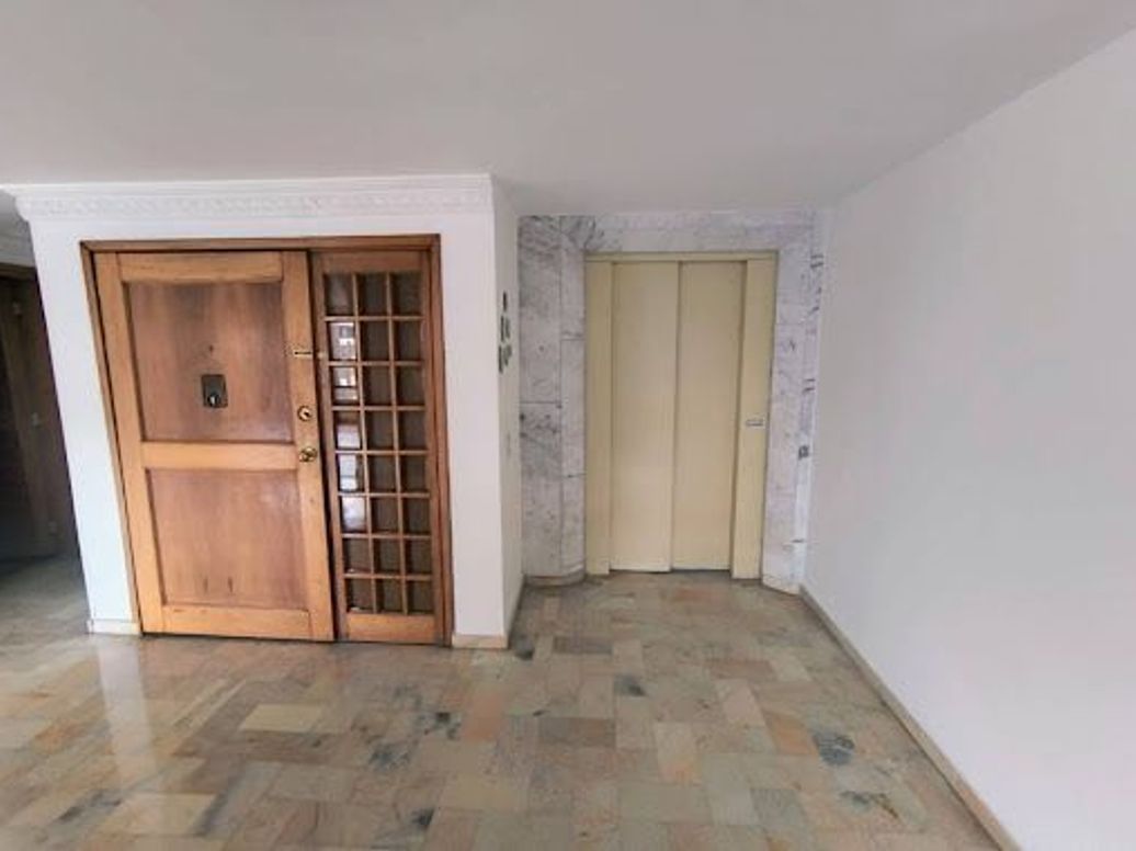 Apartamento de 4 alcobas en venta en Chicó Norte, Bogotá, 249 m² · foto 2 de 20