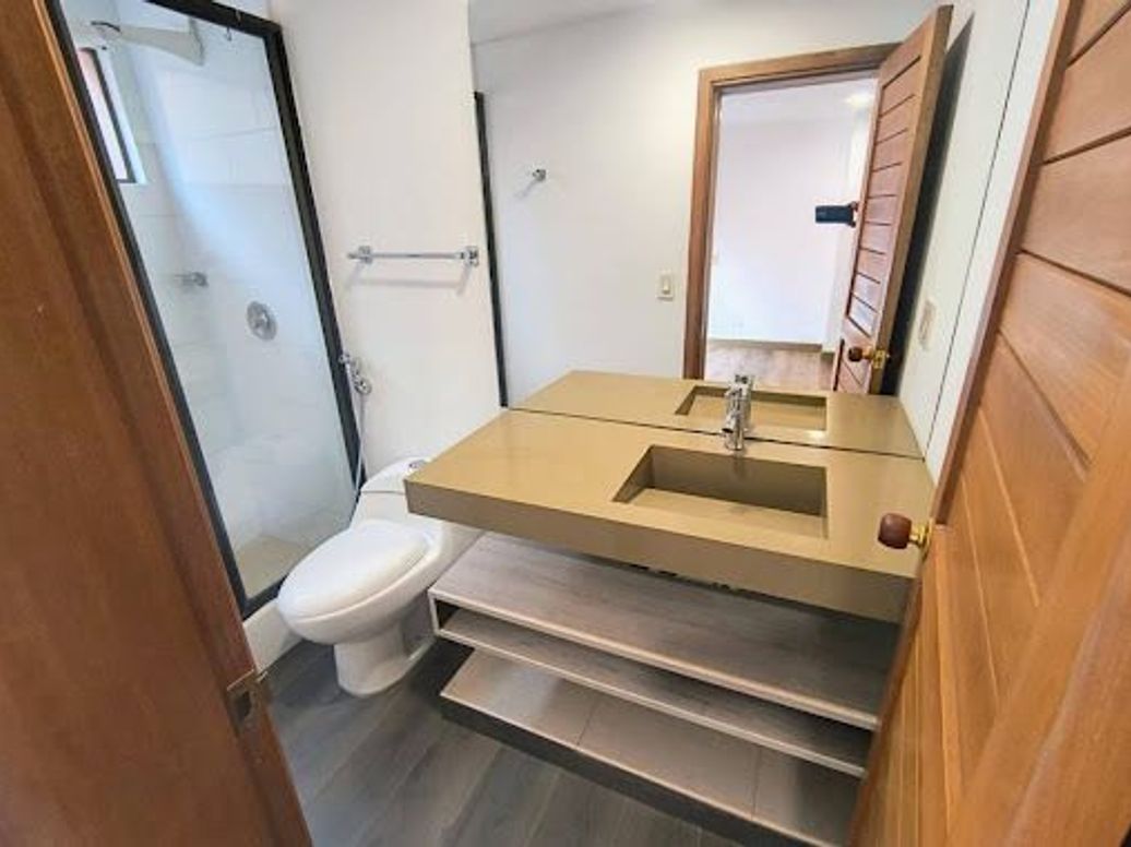 Apartamento de 4 alcobas en venta en Chicó Norte, Bogotá, 249 m² · foto 16 de 20