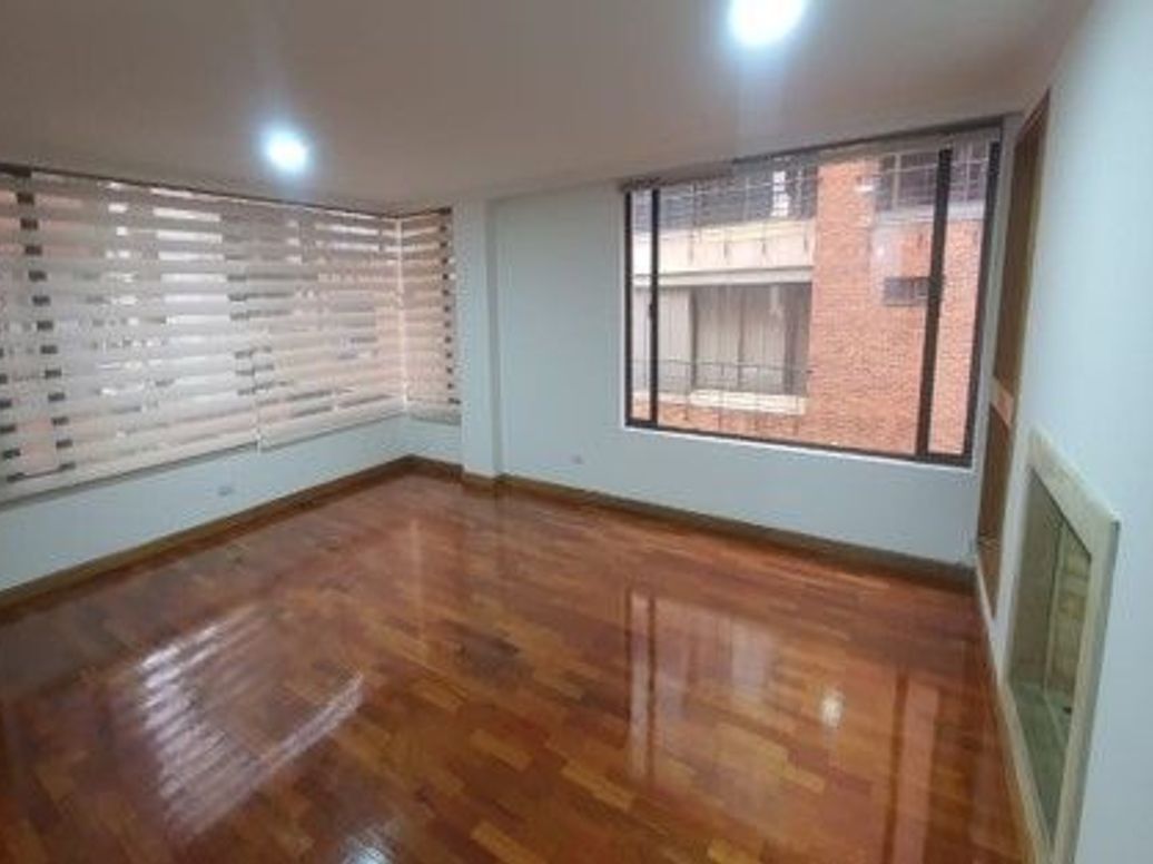 Apartamento de 3 alcobas en venta en Chico Norte Et. Iii, Bogotá, 140 m² · foto 4 de 15