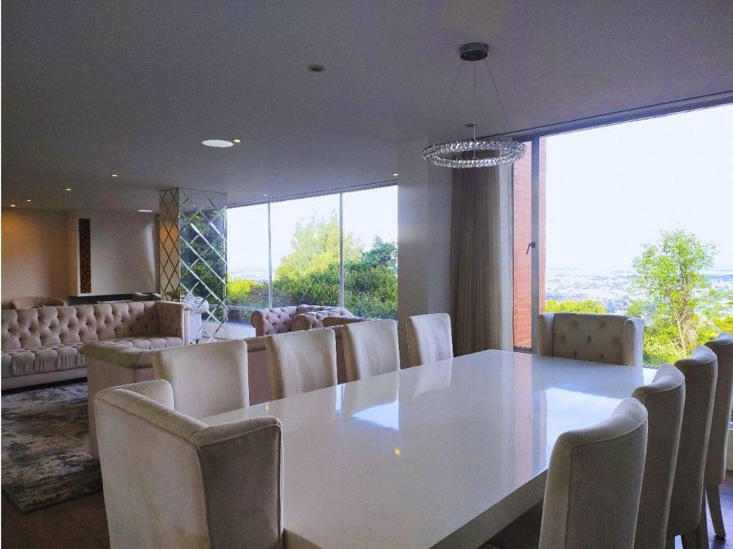 Apartamento de 4 alcobas en venta en Suba Centro, Bogotá, 297 m² · foto 3 de 20
