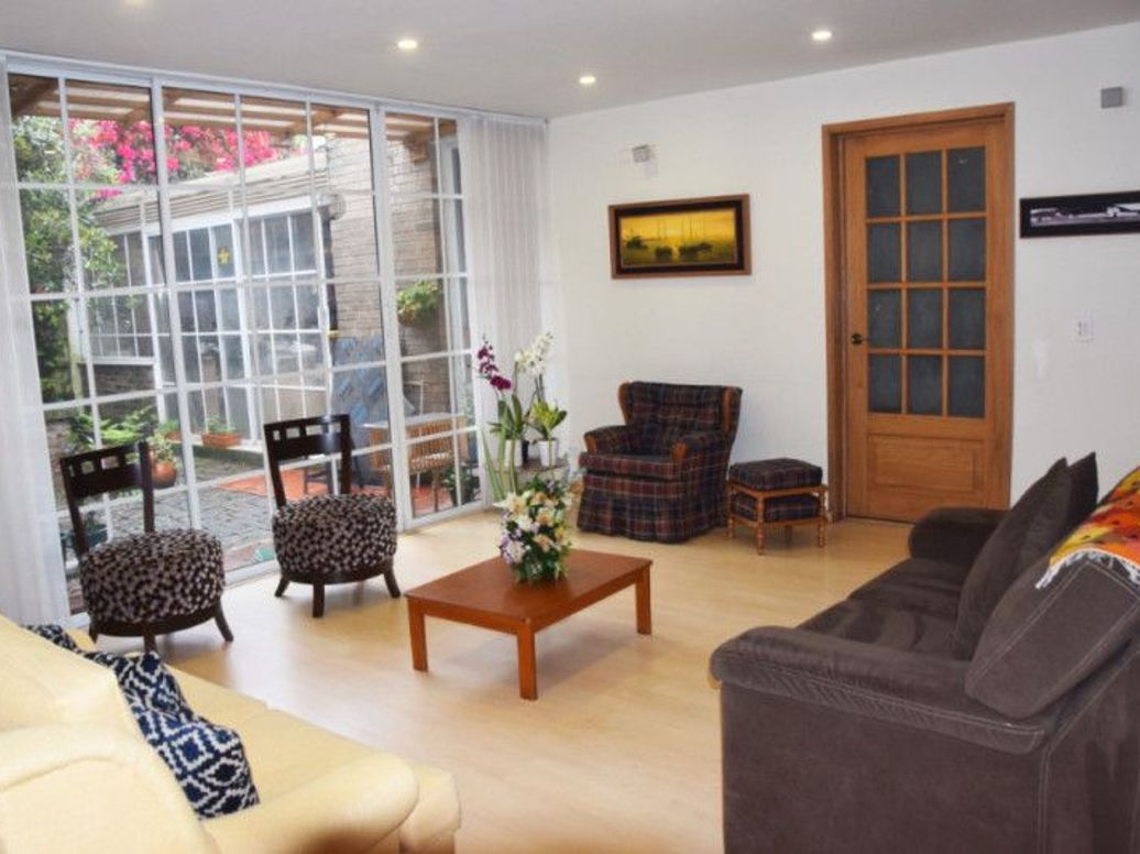 Casa en venta en Niza, Bogotá · foto 2 de 20