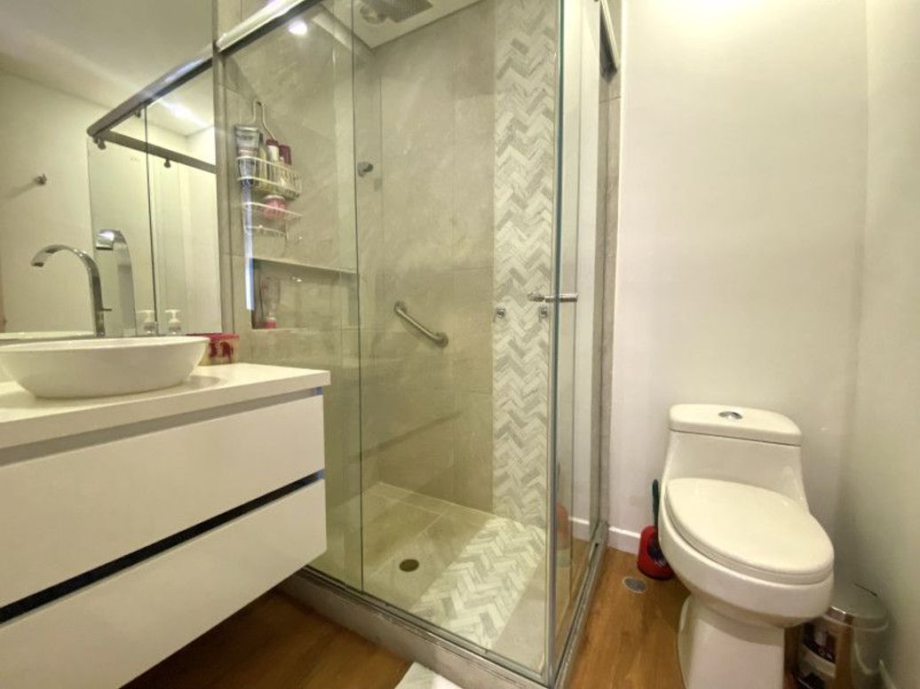 Apartamento de 4 alcobas en venta en Cedritos, Bogotá, 187 m² · foto 17 de 20