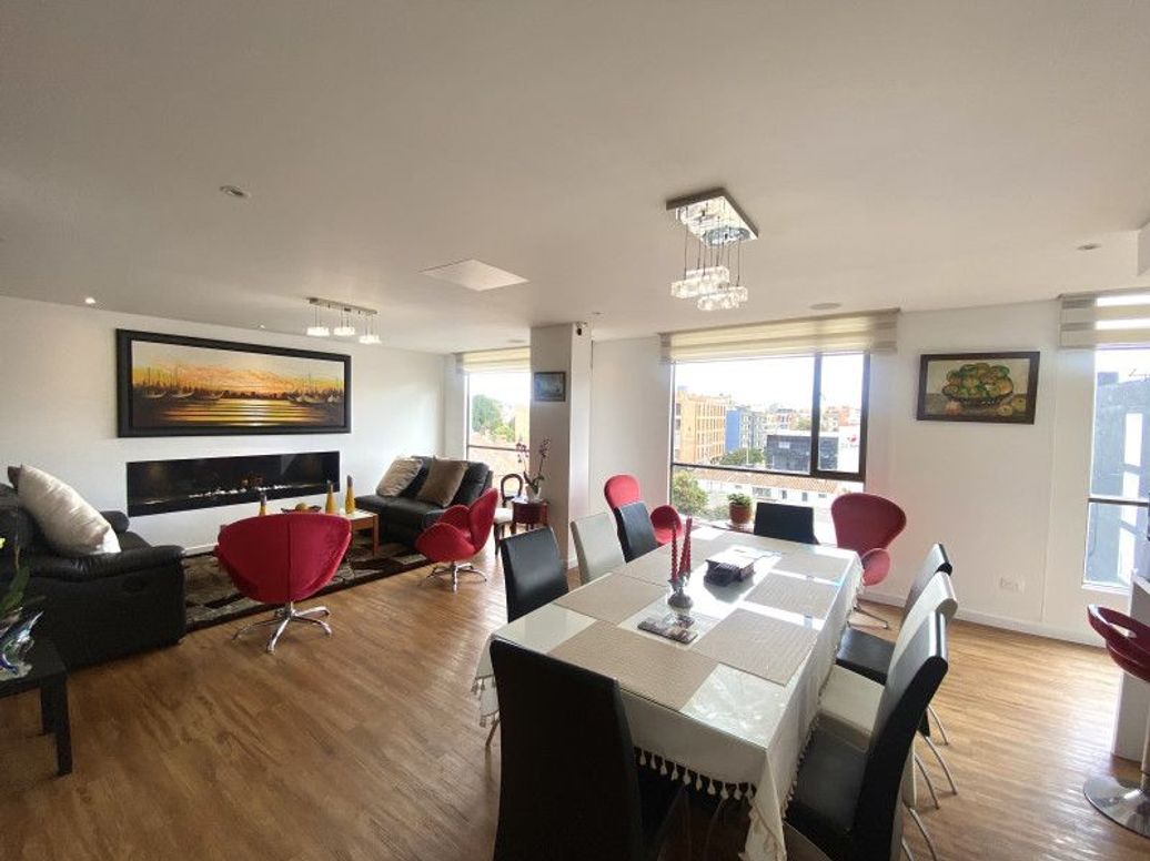 Apartamento de 4 alcobas en venta en Cedritos, Bogotá, 187 m² · foto 2 de 20