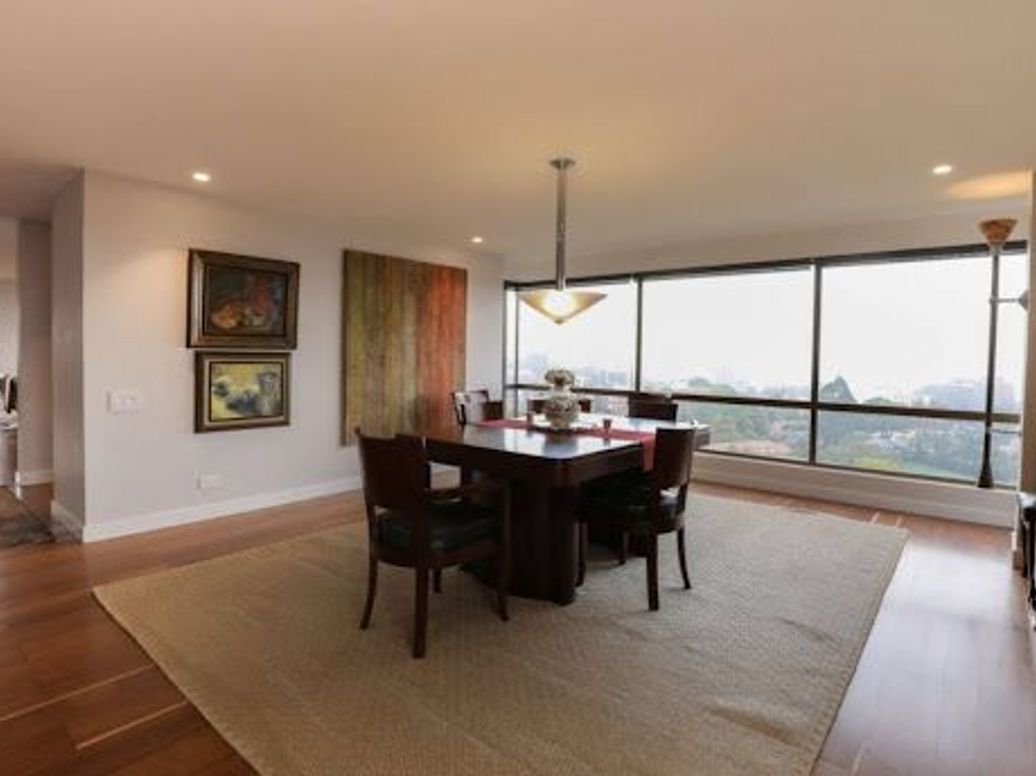 Apartamento de 3 alcobas en venta en El Nogal, Bogotá, 321 m² · foto 5 de 17