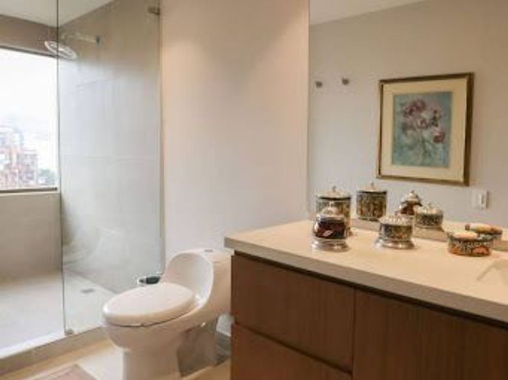 Apartamento de 3 alcobas en venta en El Nogal, Bogotá, 321 m² · foto 12 de 17