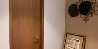 Gran Oportunidad de Inversión  Apartamento en Venta en la 76 con 8Se vende con contrato de arriendo vigente 1 año  Inversión con renta asegurada,Descubre este espectacular apartamento de 321 m, remodelado, ubicado en una de las zonas más exclusivas de la ciudad calle 76 con carrera 8. Ideal para inversionistas que buscan rentabilidad inmediata. Características Área 321 m Habitaciones 3 amplios cuartos Vista 360 a la ciudad Remodelado con acabados de lujo Luz natural Edificio con seguridad y servicios premium Inversión segura,Se vende arrendado con contrato vigente por 1 año.Ingresos garantizados desde el primer día.No pierdas esta oportunidad única de adquirir un inmueble con alto potencial de valorización y renta