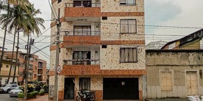 Agradable aparta estudio ubicado en el sector de Belén granada, en la carrera 73, piso 5, tiene un área de 60 metros aproximadamente. El inmueble cuenta con: 1 alcobas, 1 baño, 1 closet, sala-comedor, cocina integral con red de gas, y piso en cerámica.
opción venta.
Los datos de los inmuebles promocionados en la página web están sujetos a cambio y verificación de disponibilidad.