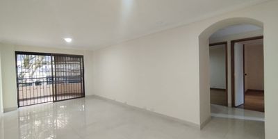 Aprovecha la oportunidad de vivir en este amplio y moderno apartamento en arriendo, con 103 m interiores mas una terraza privada de 25 m para disfrutar del aire libre. Su ubicacion estrategica te conecta facilmente con comercios, transporte y zonas de interes, brindandote comodidad y calidad de vida. Es el lugar ideal para quienes buscan un espacio funcional, luminoso y bien situado. No dejes pasar esta opcion y coordina tu visita hoy mismo!