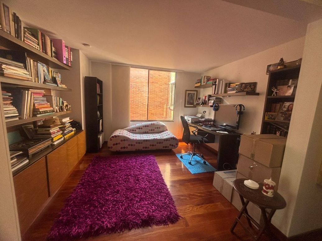 Apartamento de 4 alcobas en venta en Santa Barbara Central, Bogotá, 352 m² · foto 7 de 20