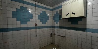 [ARR] ID HOUM: 162842

Entérate de todos los beneficios al arrendar con nosotros:
    • Asistencia e intermediación con el propietario
    • Firma tu contrato online
    • Arrienda sin burocracia, sin papeleos ni notarías

Departamento en arriendo, ubicado en el barrio La Estacion, con una superficie construida de 50.00 m² y superficie total de 50.00  m². 

Sus principales características son:

    • No amoblado
    • 2 dormitorios
    • 1 baño
    • Admite mascotas
    • Piso 1
    • Año de construcción: 1995
            
Si arriendas con nosotros, te brindamos asesoría personalizada durante todo el proceso.
        

Requisitos para arrendar con nosotros:

    • Arrienda sin codeudor*, fácil, rápido y seguro
    • Demuestra un ingreso mensual neto de al menos 2.5 veces el valor del arriendo (los ingresos mensuales se pueden complementar por las personas que vivirán en este inmueble)
    • Completa tu información básica y mándanos tus extractos bancarios o documentos que demuestren tus ingresos
    • No debes tener reportes negativos en centrales de crédito
        

IMPORTANTE:

    • Te invitamos a agendar una visita a esta propiedad
    • Si tienes alguna duda por favor puedes solicitar más información desde los portales como también contactarte directamente con nosotros
    
Más que una inmobiliaria, somos Houm.
*Aplican T&C