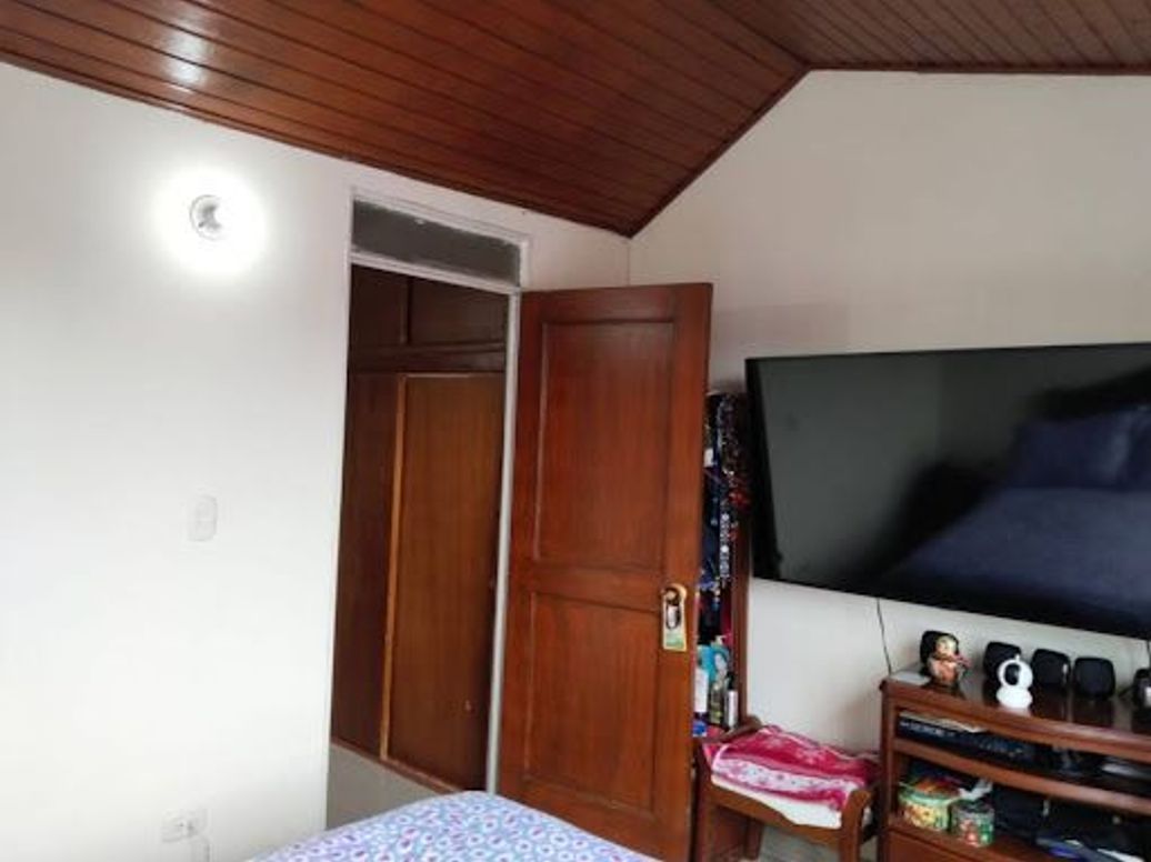 Casa de 4 alcobas en venta en Villas De Granada, Bogotá, 126 m² · foto 11 de 17