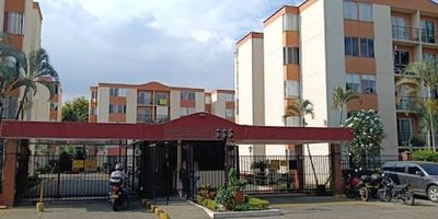 Valle del lili,  Área de 60 m2, sala comedor,  cocina integral, zona de lavado, 3alcobas con closet , la principal con baño, baño de alcobas, 3 piso no ascensor, Unidad con zona infantil, piscinas, salón social, portería 24 horas contactanos 3162220503 - 3182697143