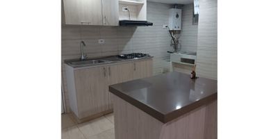 Venta de apartamento en Cajicá – Cerca a la Universidad Militar
Ubicado en un conjunto cerrado tranquilo y bien cuidado, este apartamento de 45 m² ofrece una excelente oportunidad de inversión o vivienda propia.
Cuenta con dos alcobas, un baño, cocina, sala-comedor y zona de lavandería, ubicado en tercer piso sin ascensor.
El conjunto dispone de salón social, vigilancia 24 horas, zonas verdes, Gimnasio, Zona BBQ, zona infantil y parqueadero comunal. Conjunto ecológico con panel solar para luz de zona común y recoge agua de lluvias para limpiar zonas comunes, generando ahorros en administración. Estrato 3.
