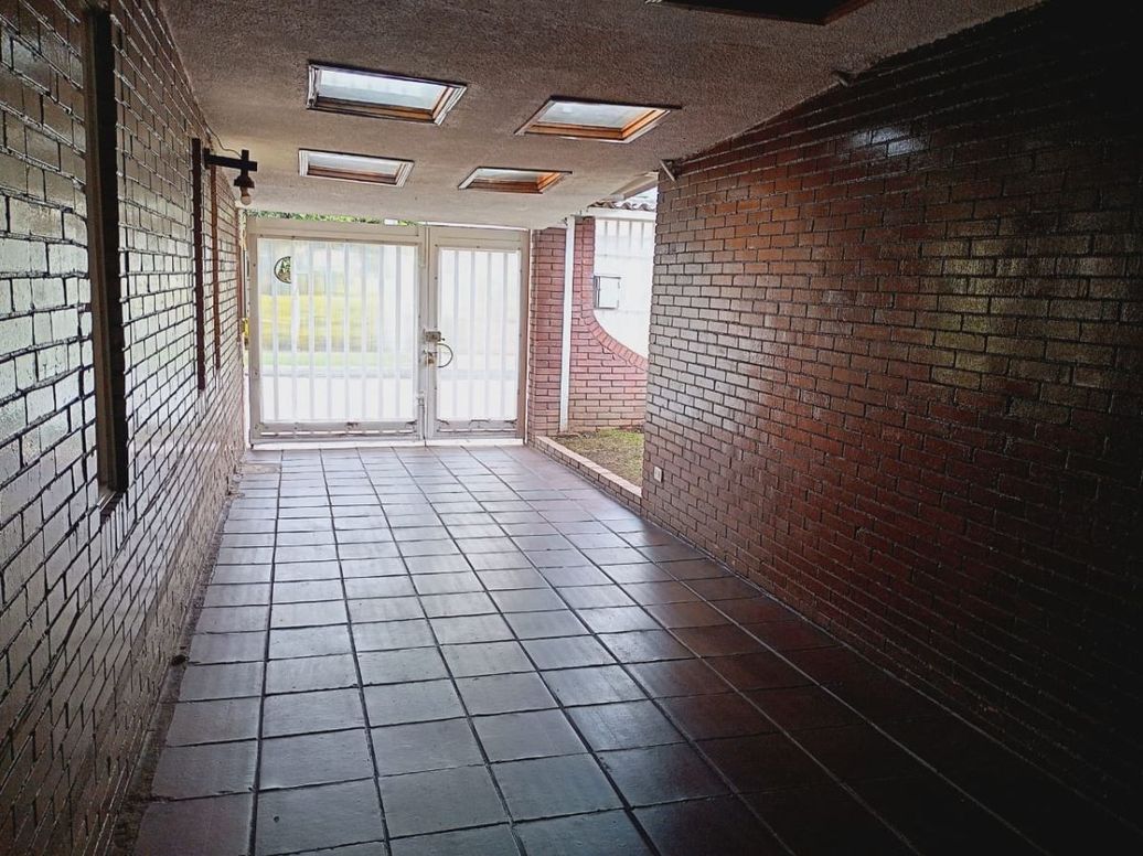 Casa de 4 alcobas en venta en La Alborada, Bogotá, 165 m² · foto 5 de 20
