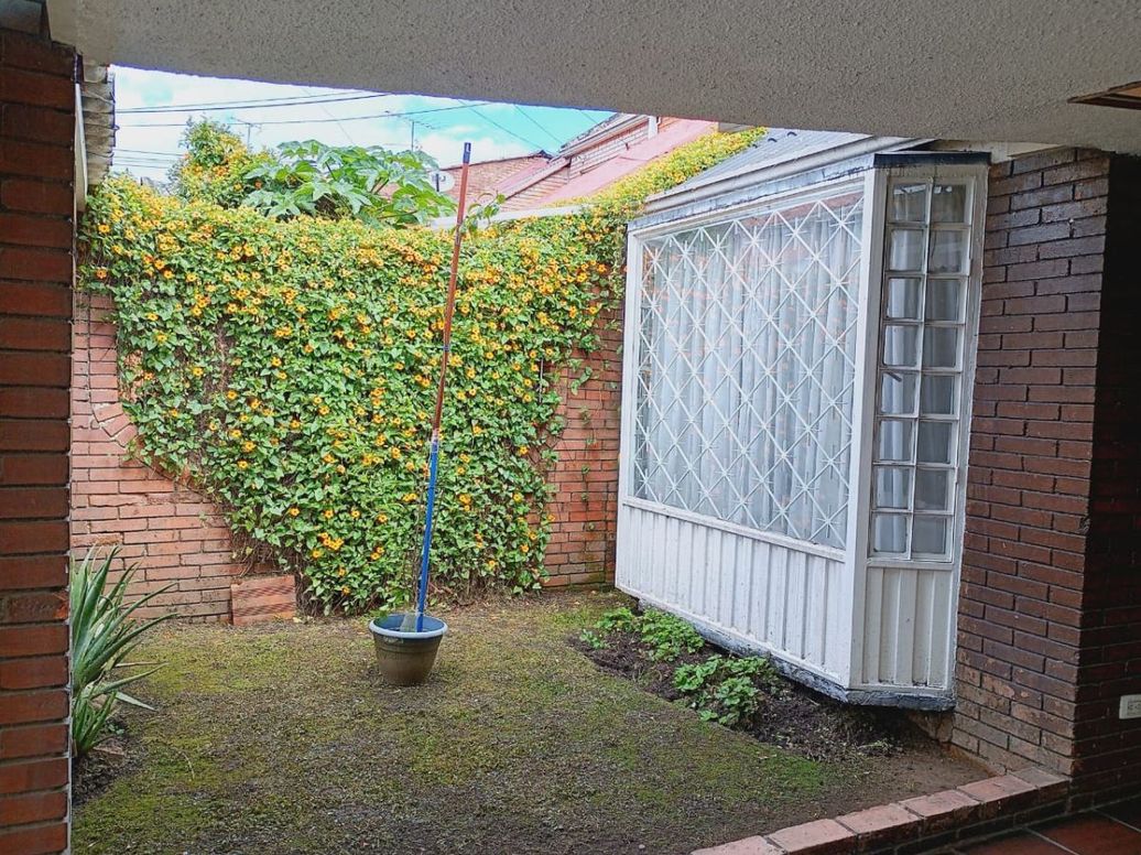 Casa de 4 alcobas en venta en La Alborada, Bogotá, 165 m² · foto 3 de 20