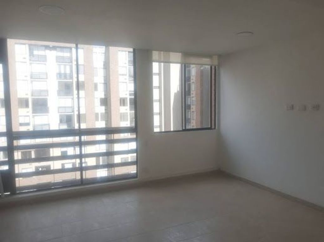 Apartamento de 2 alcobas en venta en Puente Aranda, Bogotá, 51 m² · foto 4 de 12