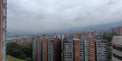 APARTAMENTO PARA ESTRENAR CON EXCELENTE VISUAL, ILUMINADO, VENTILADO, ESTRATO 4, ADMINISTRACION $306.000, ALIMENTADORES DEL METRO CERCA, 2 HABITACIONES, 2 BAÑOS CABINADOS CON VIDRIO TEMPLADO, 1 CLOSET, 1 VESTIER, SALA COMEDOR AMPLIA, BALCON MAS VENTANAL, PISO EN MADERA LAMINADA Y CERAMICA, ZONA DE ROPAS, RED DE GAS, CALENTADOR, COCINA INTEGRAL, BARRA AMERICANA, LAMPARAS DE LUJO, PROPIEDAD CON LEASING.