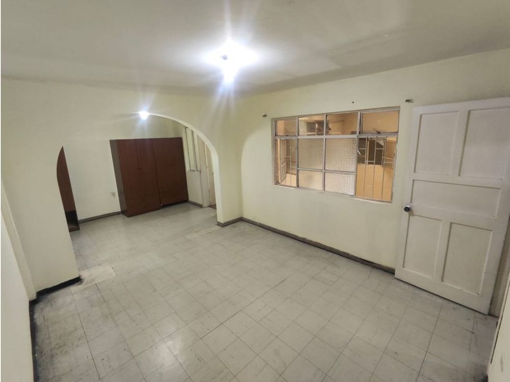Casa de 7 alcobas en arriendo en Olaya, Bogotá, 377 m² · foto 10 de 20