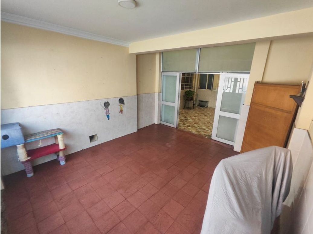 Casa de 7 alcobas en arriendo en Olaya, Bogotá, 377 m² · foto 3 de 20