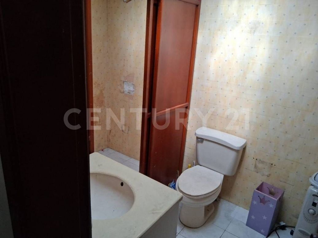 Casa de 5 alcobas en venta en Santa Isabel, Bogotá, 506 m² · foto 9 de 14