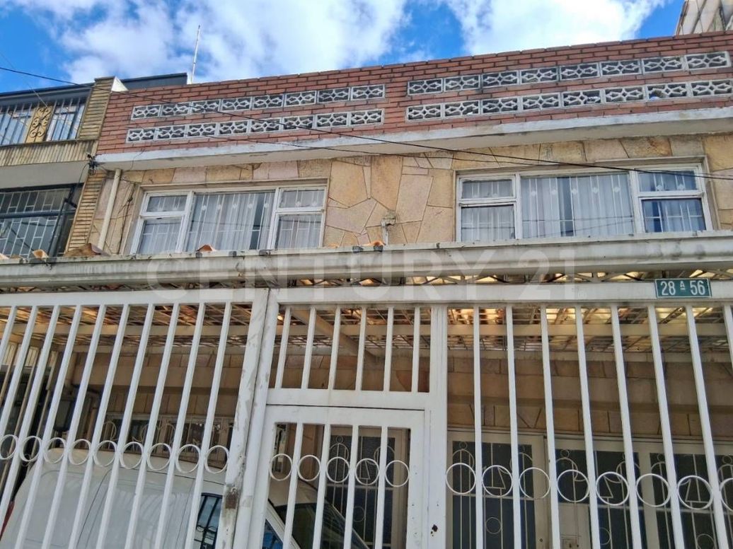 Casa de 5 alcobas en venta en Santa Isabel, Bogotá, 506 m² · foto 2 de 14