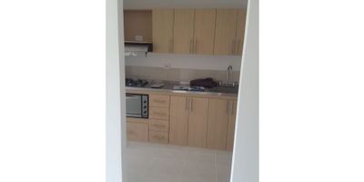 Venta de comodo apto en Bello, para estrenar, muy buena ubicación, cerca a estación Madera, Niquía, C.C.Puerta del Norte. Acceso a la Av Regional, Autopista Norte, Av Medellin - Bogotá.

Dispone de 3 alcobas, 2 baños, Balcón, Cocina abierta, Parqueadero. Precio de oportunidad !!!

 

"SU CALIDAD DE VIDA ES NUESTRA RAZON DE SER"
