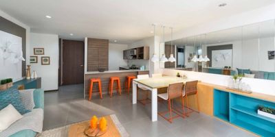 Venta de espectacular apto en Envigado, sector Colina Campestre, vista panoramica a la ciudad, para estrenar ! Amplio Balcón, Cocina abierta, sector Tranquilo, campestre, ubicado a unos 10 minutos del Parque Principal de Envigado.

Dispone de 3 alcobas, Vestier en principal, 2 baños, Parqueadero doble, Cuarto útil amplio, Zona de  Estudio o Sala estar, acabados modernos, espacios con áreas muy favorables. Unidad con cancha sintetica, piscinas, salón, gimnasio, zona PET, zonas verdes.

* Imagenes de referencia.


"Su Calidad de Vida es Nuestra Razón de Ser" 
