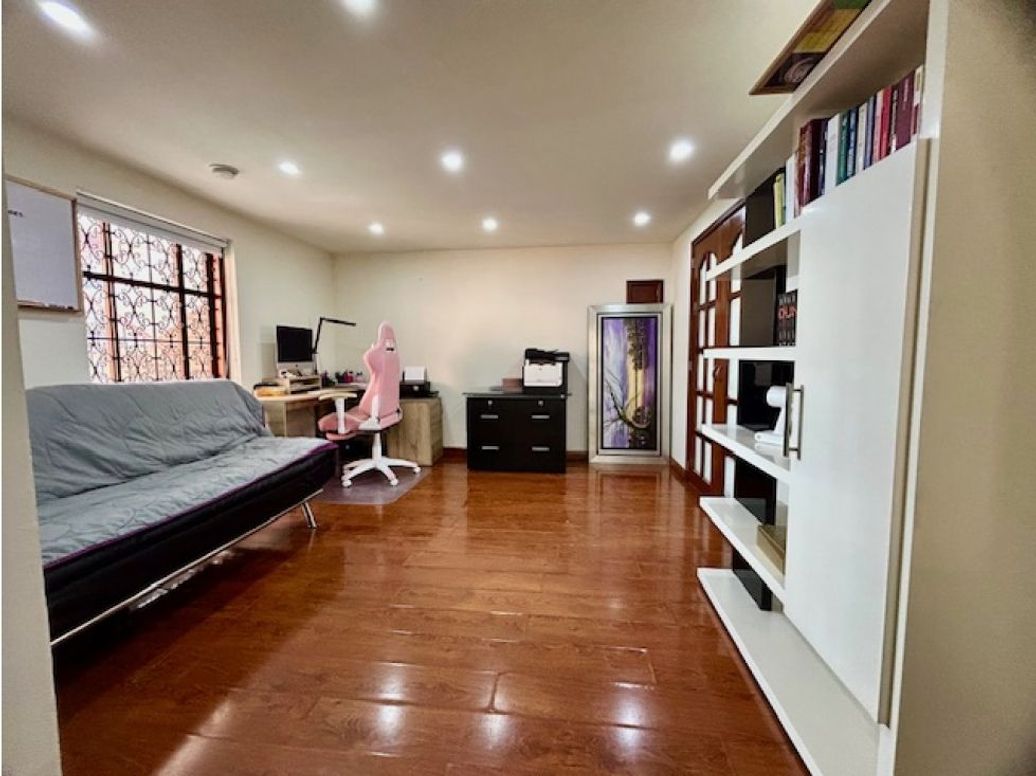 Apartamento de 2 alcobas en venta en Santa Barbara, Bogotá, 168 m² · foto 11 de 20