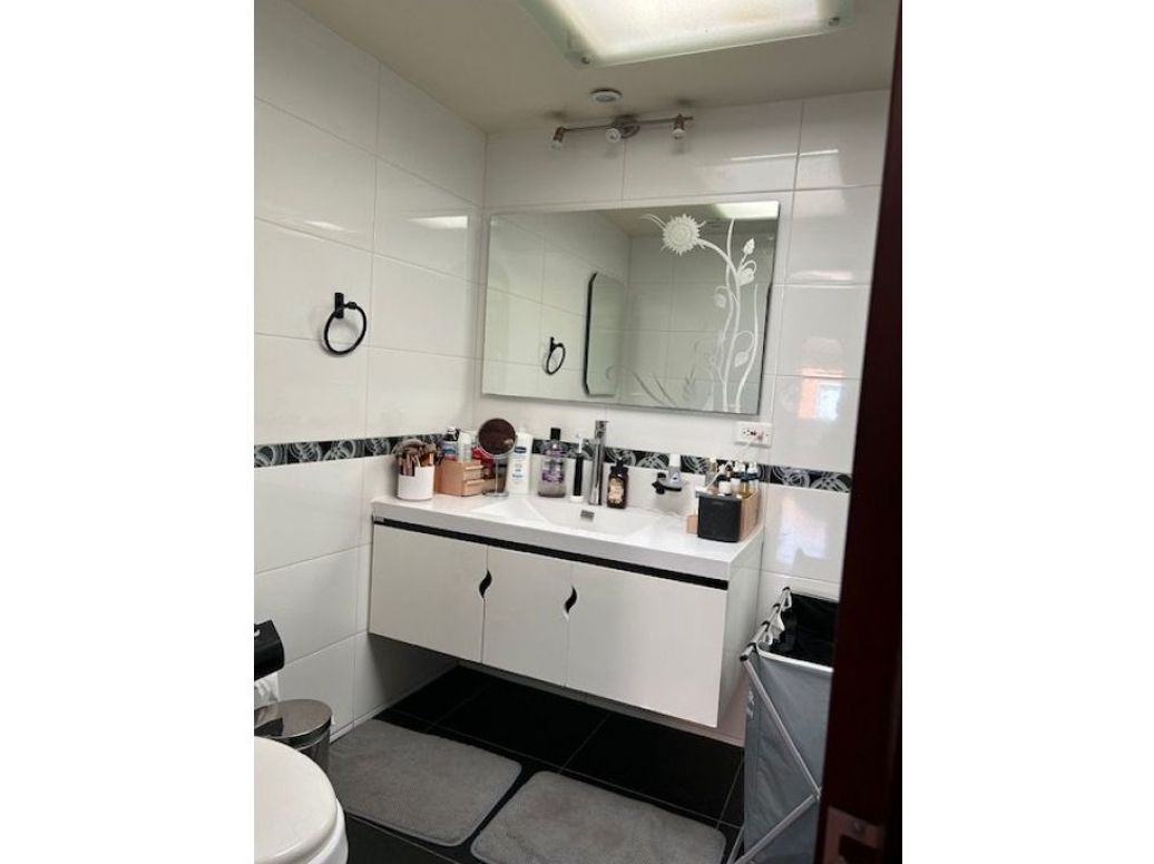 Apartamento de 2 alcobas en venta en Santa Barbara, Bogotá, 168 m² · foto 20 de 20