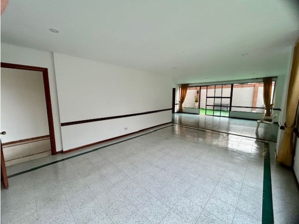 Apartamento de 2 alcobas en venta en Santa Barbara, Bogotá, 168 m² · foto 17 de 20