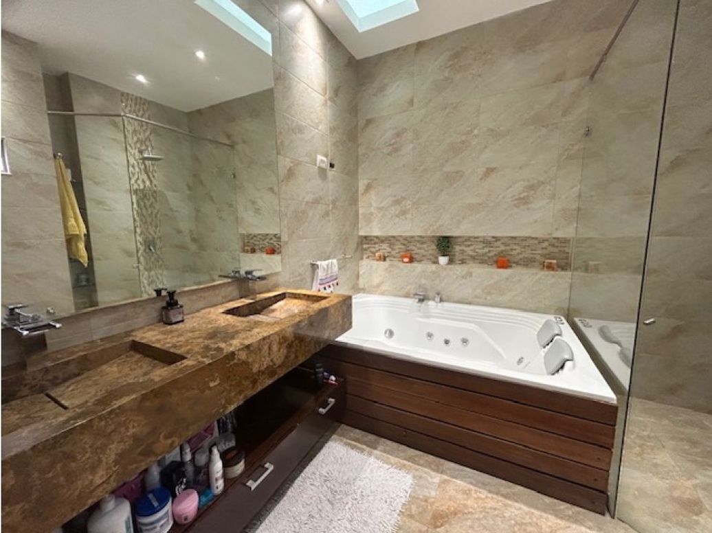 Apartamento de 3 alcobas en venta en Santa Paula, Bogotá, 245 m² · foto 15 de 20