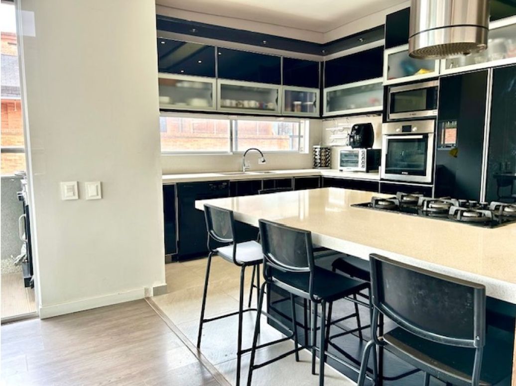 Apartamento de 3 alcobas en venta en Santa Paula, Bogotá, 245 m² · foto 7 de 20