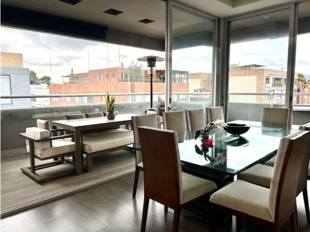 Apartamento de 3 alcobas en venta en Santa Paula, Bogotá, 245 m² · foto 3 de 20