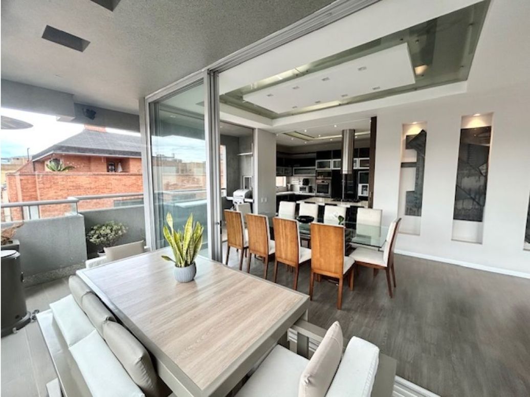 Apartamento de 3 alcobas en venta en Santa Paula, Bogotá, 245 m² · foto 16 de 20