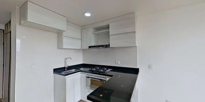 Para mayor información escribanos vía WhatsApp y uno de nuestros agentes inmobiliarios te atenderá. Descubre un encantador apartamento de 39 metros cuadrados, ubicado en el piso 8, donde cada rincón se aprovecha al máximo.
Con una vista exterior que te regalará atardeceres impresionantes y la frescura del aire libre, este pequeño refugio te ofrece todo lo que necesitas para vivir con comodidad.
La luminosa habitación, conectada con un estudio funcional, te invita a disfrutar de la tranquilidad y la productividad.
La cocina abierta, moderna y acogedora, es el espacio perfecto para experimentar nuevas recetas y compartir momentos especiales.
Ubicado en un conjunto cerrado que prioriza tu bienestar y seguridad, este hogar te ofrece un sinfín de comodidades: un salón social para tus reuniones, una zona de lavandería para tu comodidad, BBQ para disfrutar de deliciosos asados al aire libre y un parque infantil para que los más pequeños jueguen sin preocupaciones.

