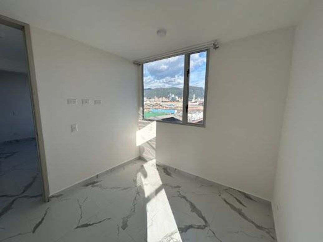 Apartamento de 1 alcoba en venta en Industrial Centenario, Bogotá, 31 m² · foto 8 de 17