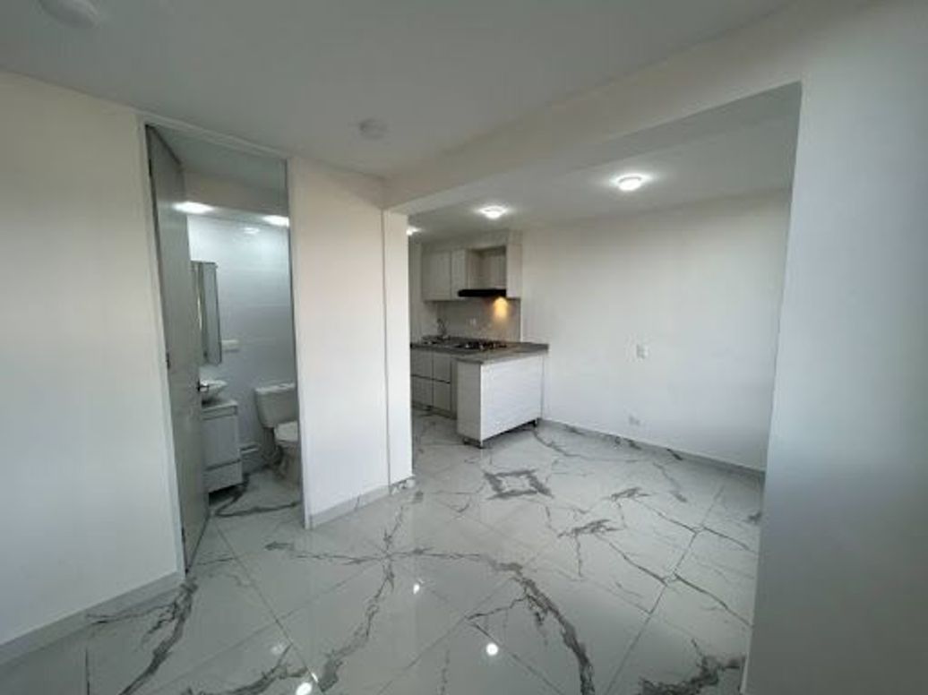 Apartamento de 1 alcoba en venta en Industrial Centenario, Bogotá, 31 m² · foto 7 de 17