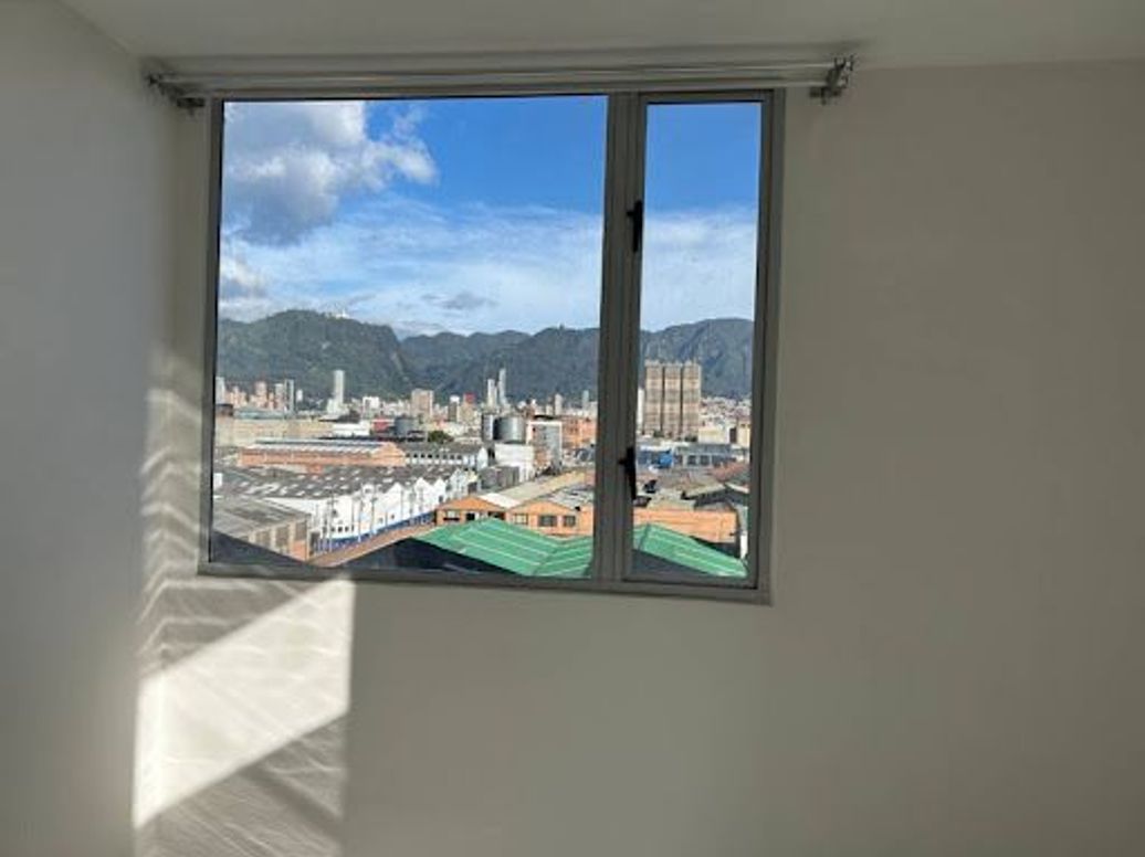 Apartamento de 1 alcoba en venta en Industrial Centenario, Bogotá, 31 m² · foto 13 de 17