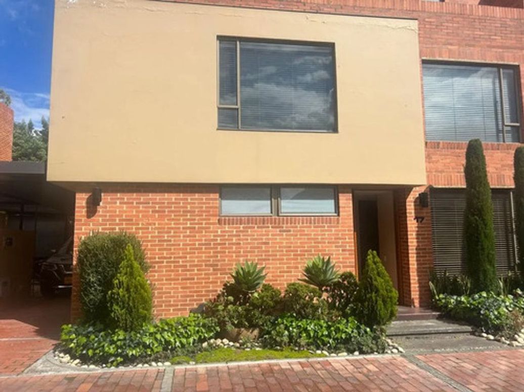Casa de 3 alcobas en venta en Conejera, Bogotá, 167 m² · foto 2 de 11