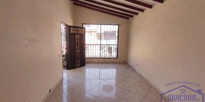 Apartamento de 57 m2 en tercer piso, 2 alcobas, 2 baños, 2 clósets, cocina integral, red de gas, calentador, balcón y piso en cerámica.Si deseas más información puedes escribir al WhatsApp 3113933203