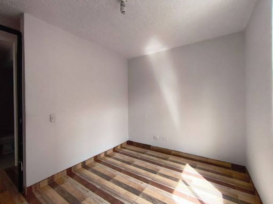 Apartamento de 3 alcobas en venta en Usme, Bogotá, 51 m² · foto 19 de 20