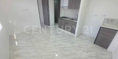 Se vende hermoso apartamento en el Conjunto Residencial Vernazza, ubicado en la zona de La Felicidad sector los tres elefantes-Modelia Una excelente oportunidad de inversión gracias a su alta valorización y ubicación estratégica. Características del Apartamento: Área Construida: 26 metros cuadrados. Ubicación: Tercer piso con vista exterior. Distribución: Sala comedor, cocina y zona de ropas independiente. Dormitorio: Una habitación con clóset. Baños: Un baño completo. Ubicación Privilegiada y  onectividad El proyecto goza de una conectividad inmejorable, garantizando fácil acceso y excelente valorización: Vías de Acceso Importantes: Cercano a la Avenida El Dorado (Calle 26), la Avenida Boyacá, la Avenida Ciudad de Cali y la Avenida La Esperanza.
Transporte Estratégico: Proximidad al Aeropuerto El Dorado y a la Terminal de Buses central de Bogotá. Entorno Comercial y Club House El apartamento está rodeado de servicios y zonas de entretenimiento, además de contar con amenidades internas de lujo: