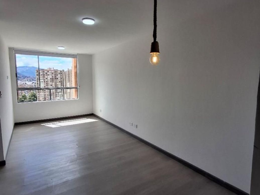 Apartamento de 1 alcoba en venta en El Redil, Bogotá, 35 m² · foto 2 de 20