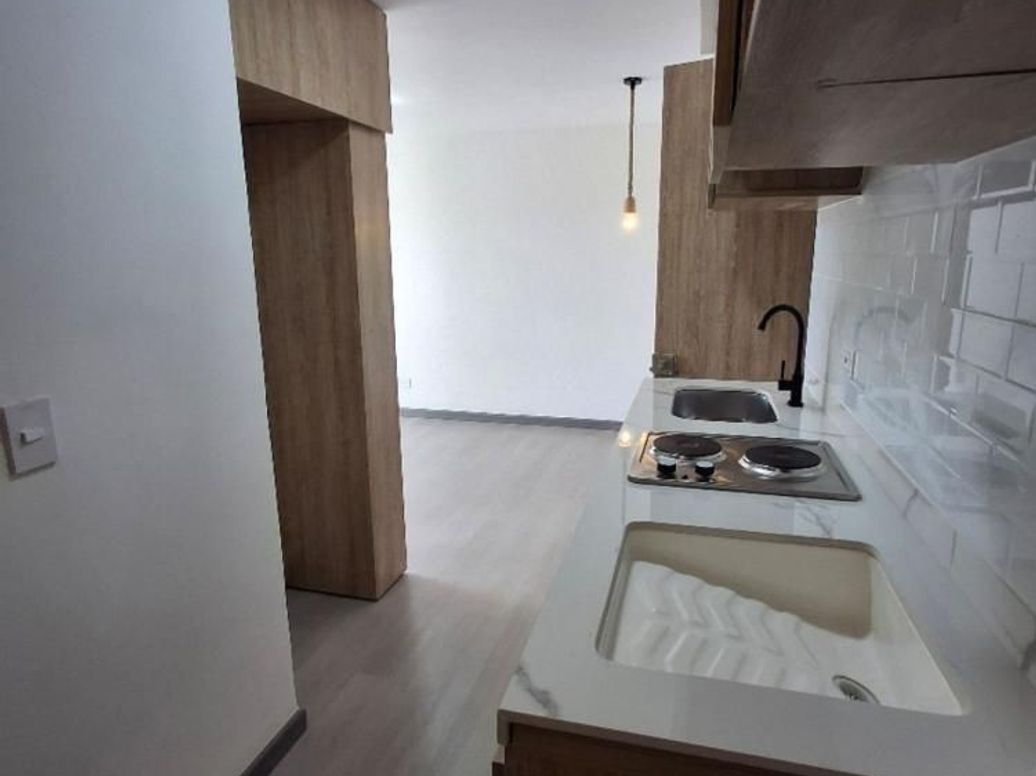 Apartamento de 1 alcoba en venta en El Redil, Bogotá, 35 m² · foto 8 de 20